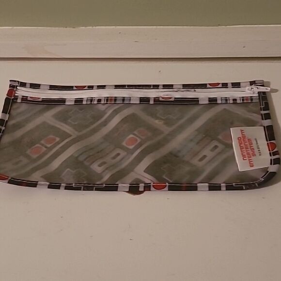 2016 Nintendo and Game Boy Bags - Picture 6 of 11